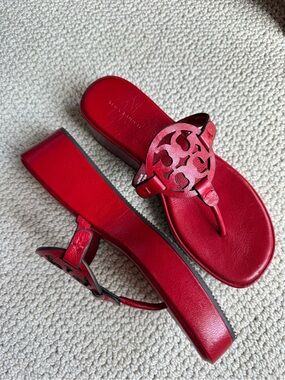 Tory Burch Miller Leather Wedge Sandal Red Size 7.5 - NEW